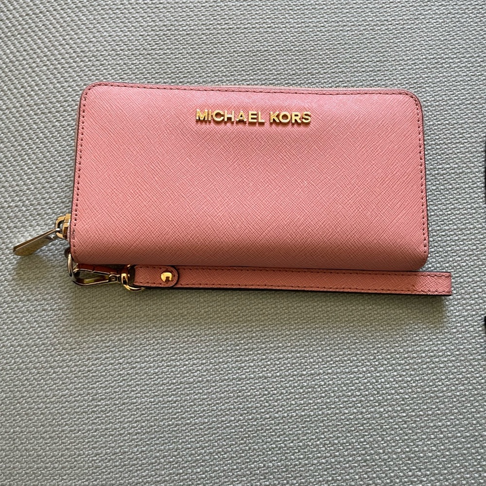 Michael Kors | Cross stitch Pink Wristlet